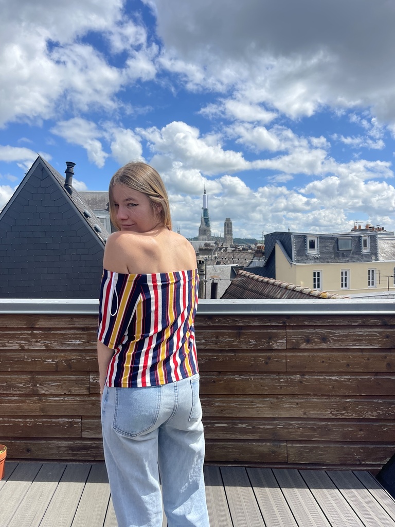 T-shirt a rayure bleu jaune rouge 