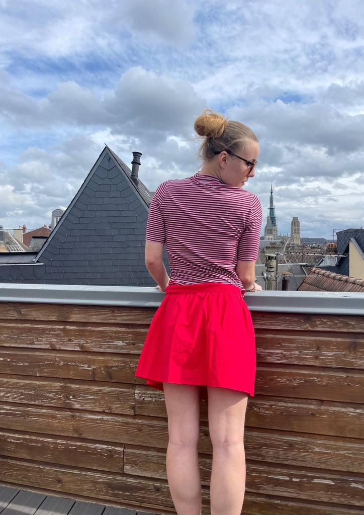 T-shirt à rayures rouge