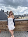 Robe blanche en dentelle