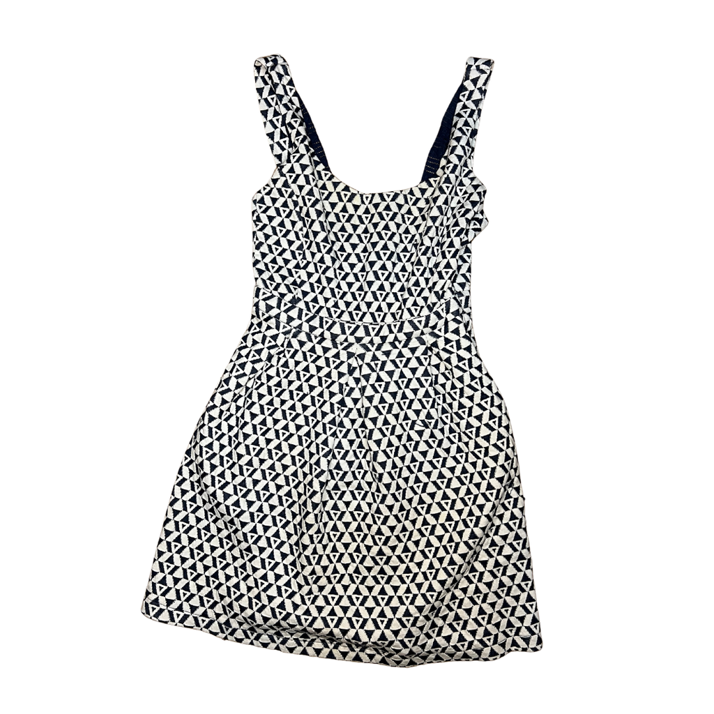 Robe à bretelle avec des motifs en forme bleu et blanc