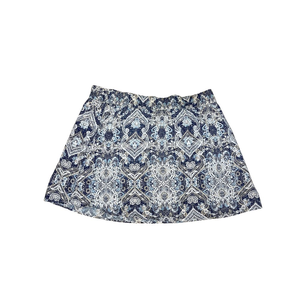 Jupe plissée avec des motifs à fleurs bleu et blanche