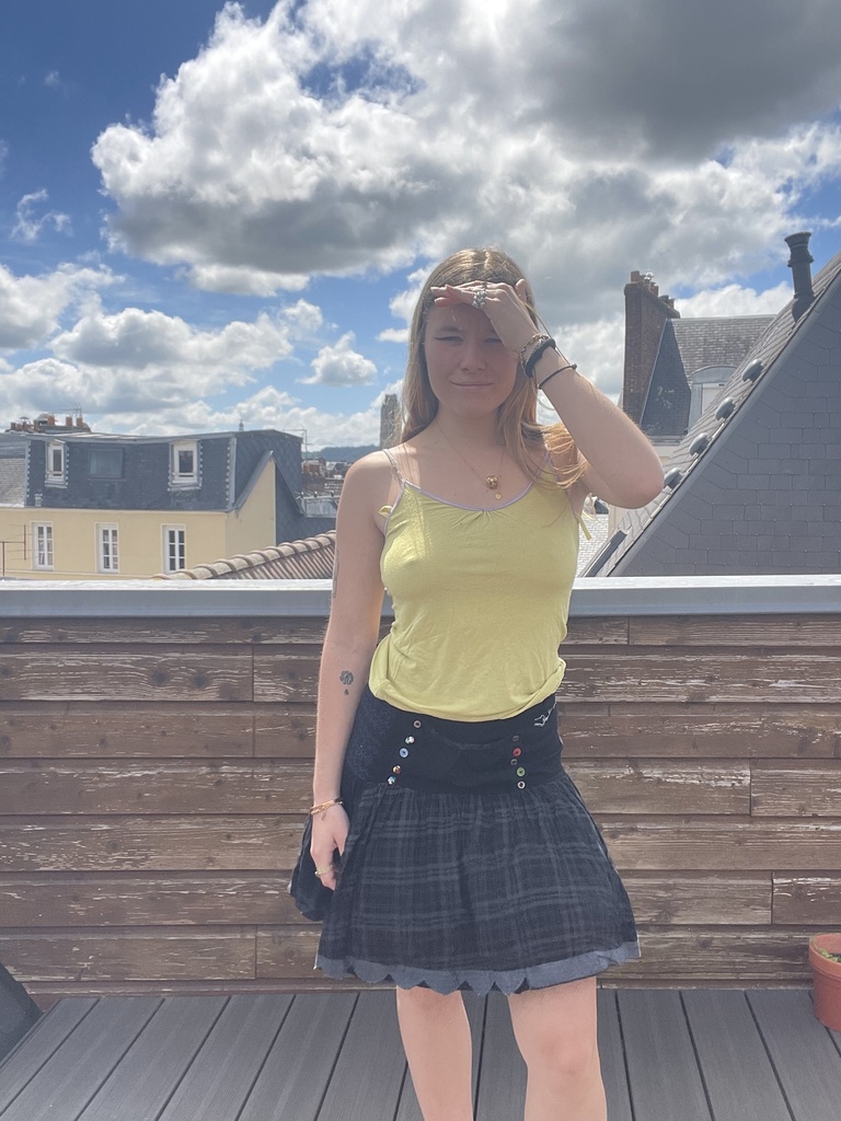 Jupe noir avec des motifs désigual