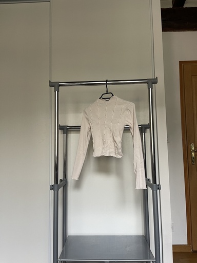 [32] Pull blanc - Zara