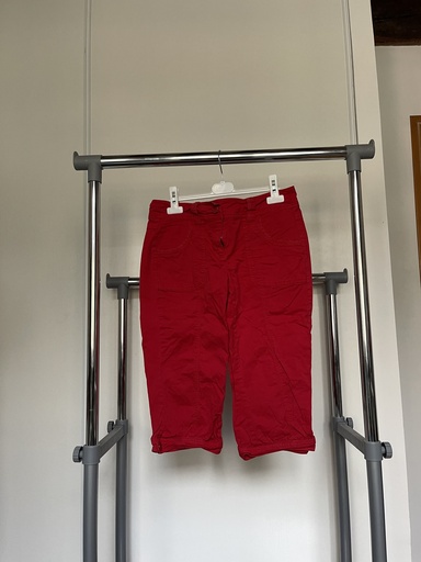 [183] Pantacourt rouge 