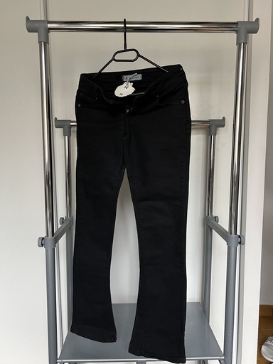 [115] Jean noir levis 