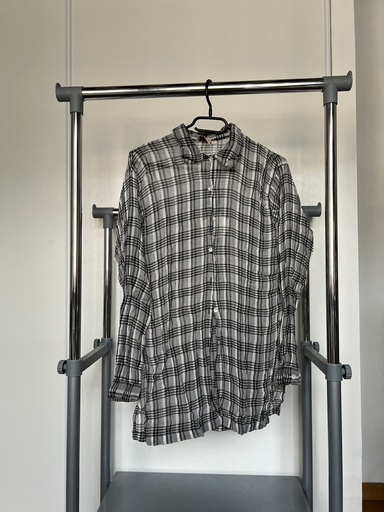 [145] Chemise transparente à carreaux 