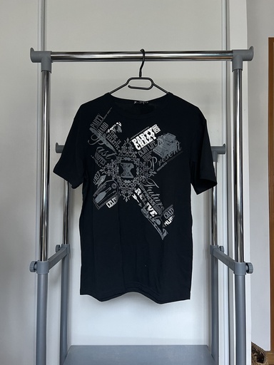 [26H] T-shirt noir - X name