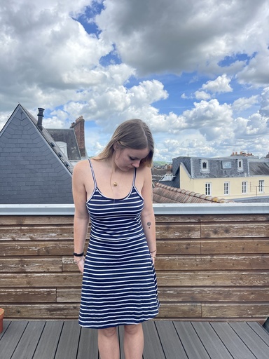 [Atmosphère] Robe à rayure blanche et bleu